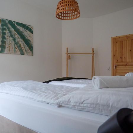 Amao-Brown I Exklusives City-Apartment I 85Qm I Privatparkplatz & Komfort I King-Size Bed ลาร์ ภายนอก รูปภาพ