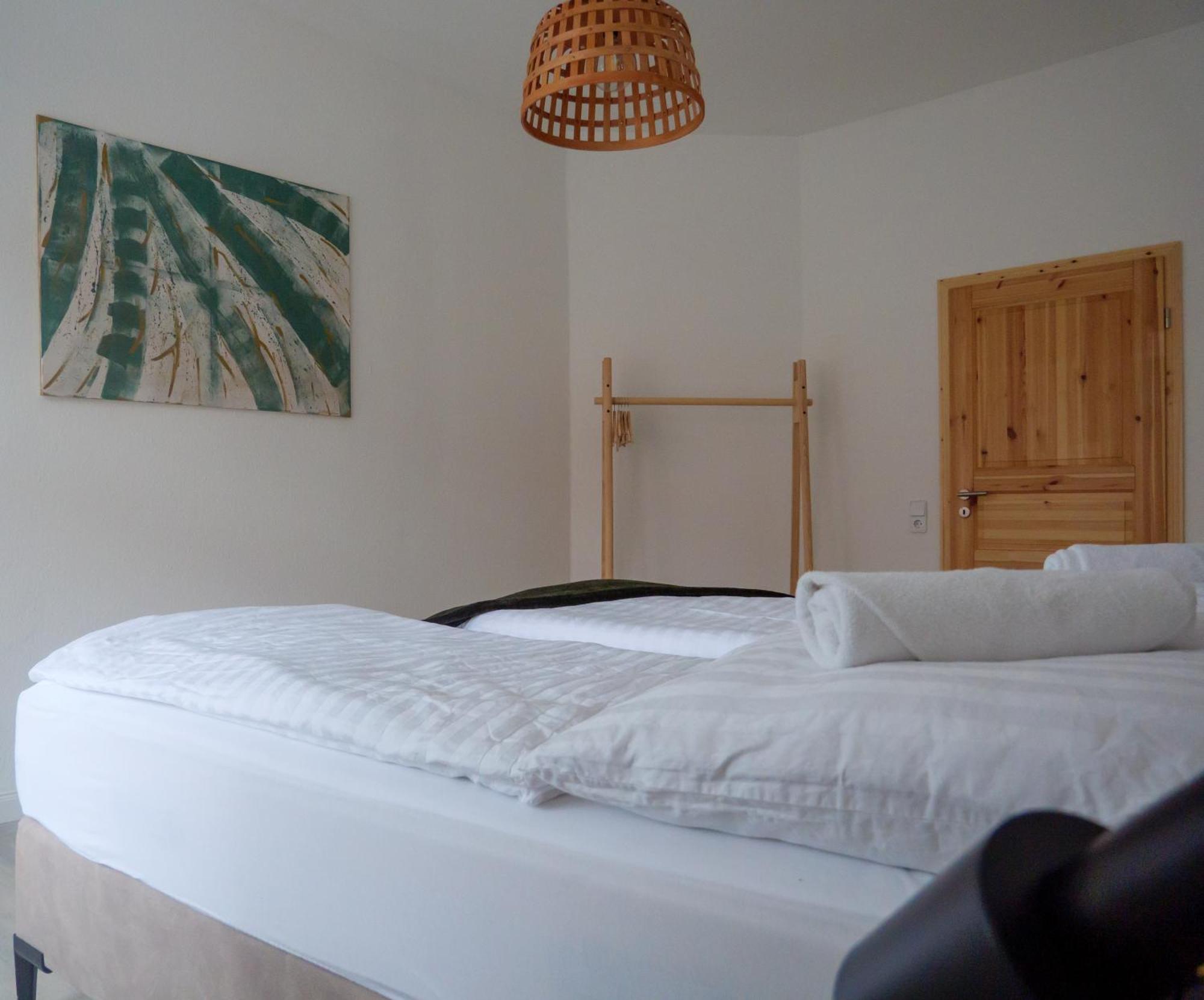 Amao-Brown I Exklusives City-Apartment I 85Qm I Privatparkplatz & Komfort I King-Size Bed ลาร์ ภายนอก รูปภาพ