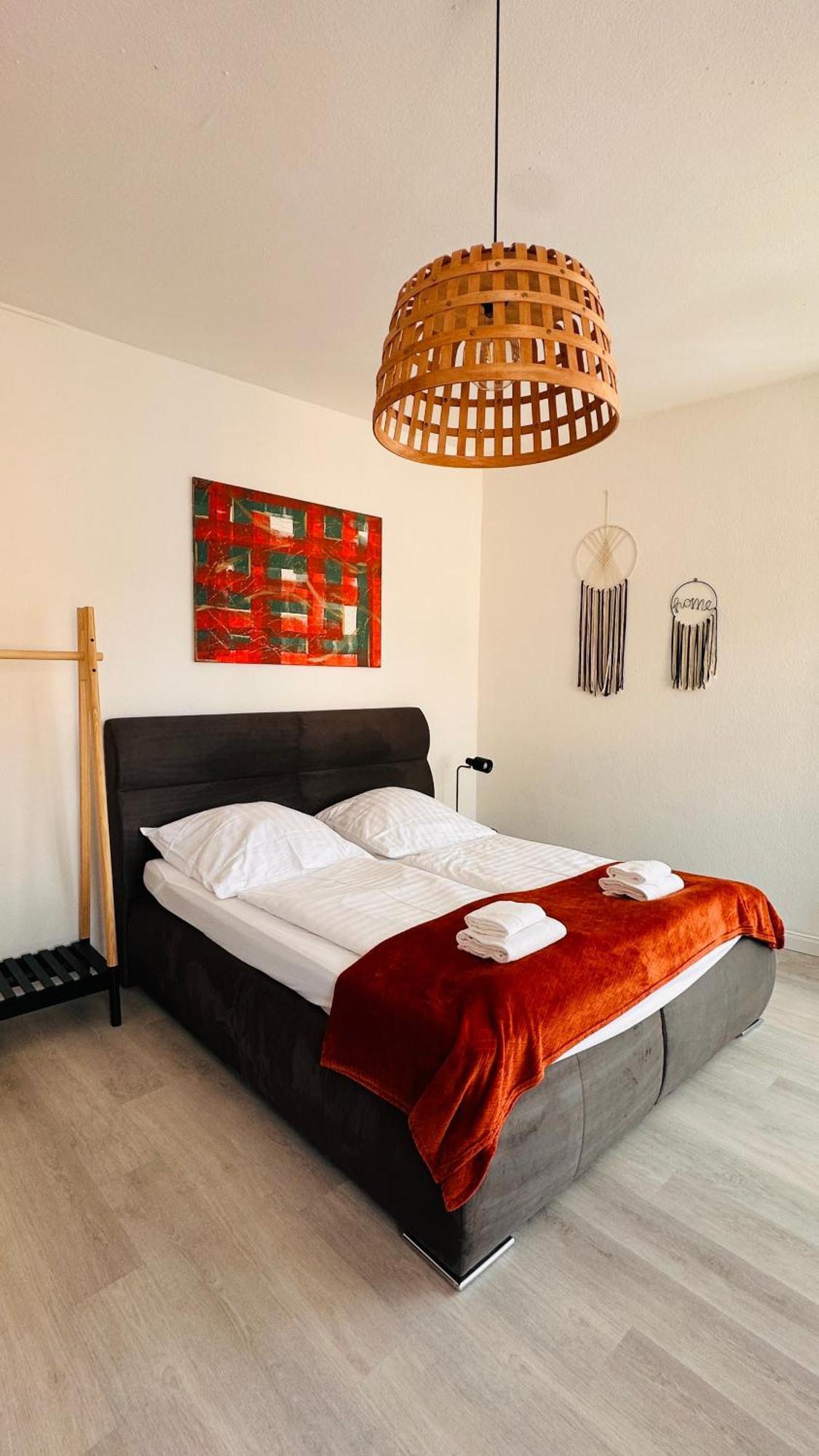 Amao-Brown I Exklusives City-Apartment I 85Qm I Privatparkplatz & Komfort I King-Size Bed ลาร์ ภายนอก รูปภาพ